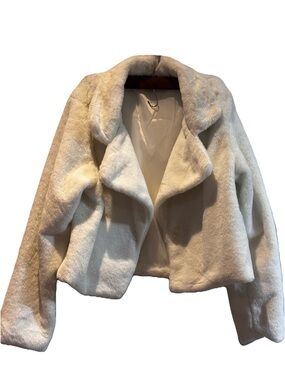 Women's White Faux Fur Cropped Jacket